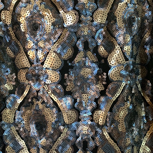 Sequin open back top - Picture 2 of 6